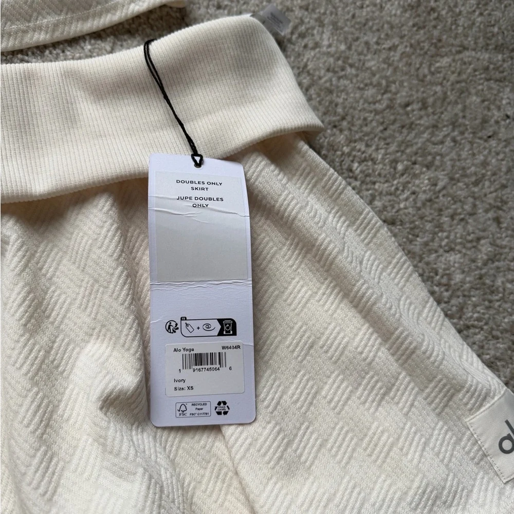 NWT Alo White Textured Crop Top and Mini Skirt Set Doubles Only Fold Over - Picture 6 of 7